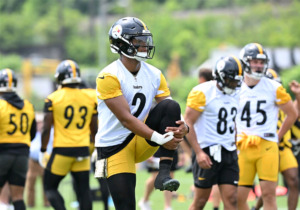 A MAJOR DISASTER: Injury Strikes Quarterback Justin Fields, Steelers Suffer Setback.